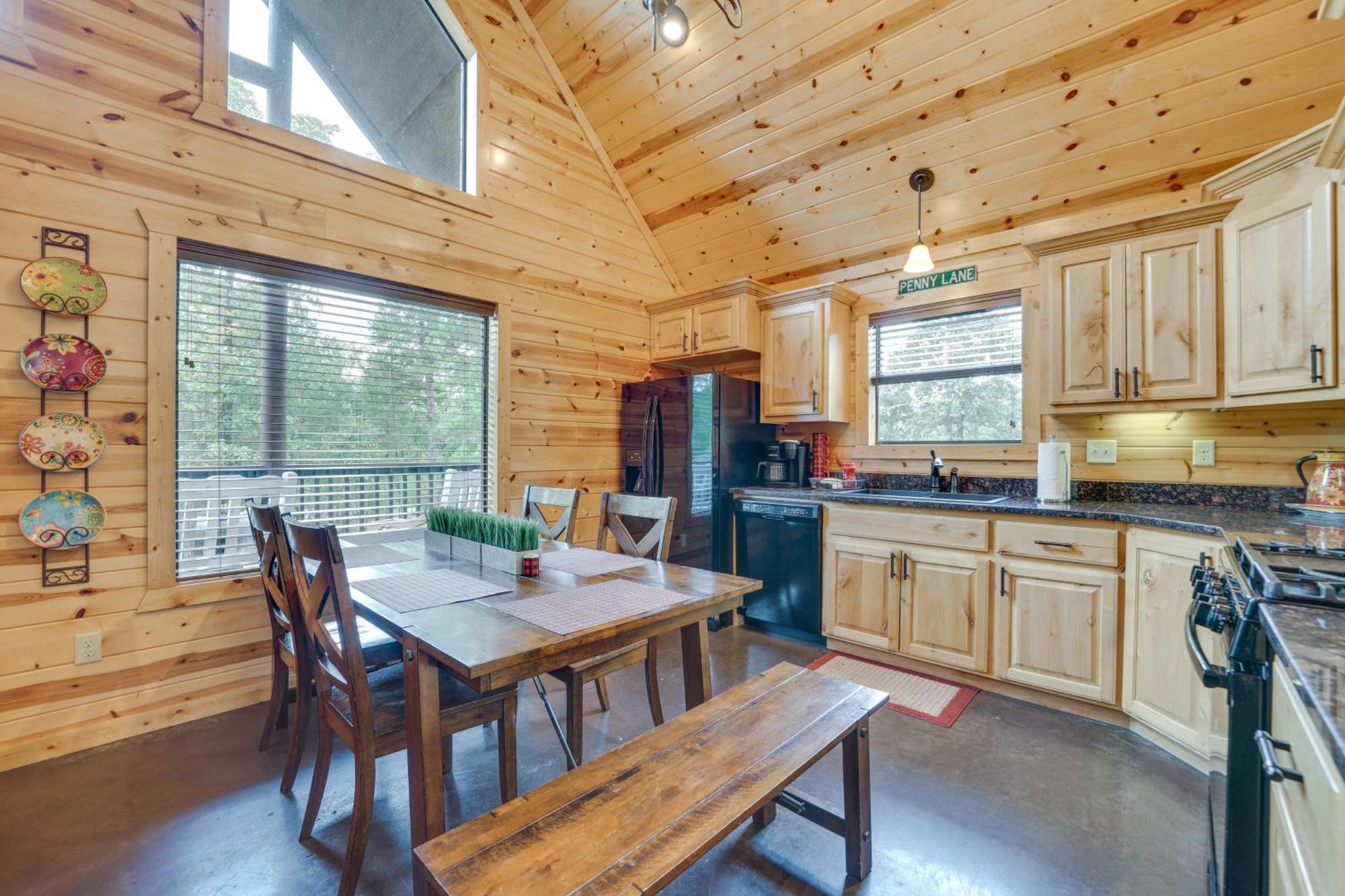 Penny Lane Lodge Broken Bow Cabin Less Than 6 Mi To Lake 外观 照片