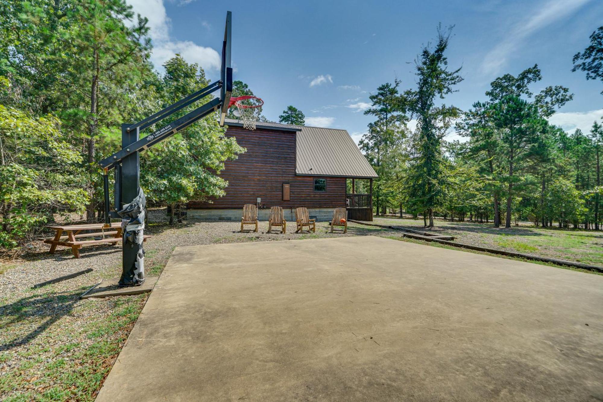 Penny Lane Lodge Broken Bow Cabin Less Than 6 Mi To Lake 外观 照片