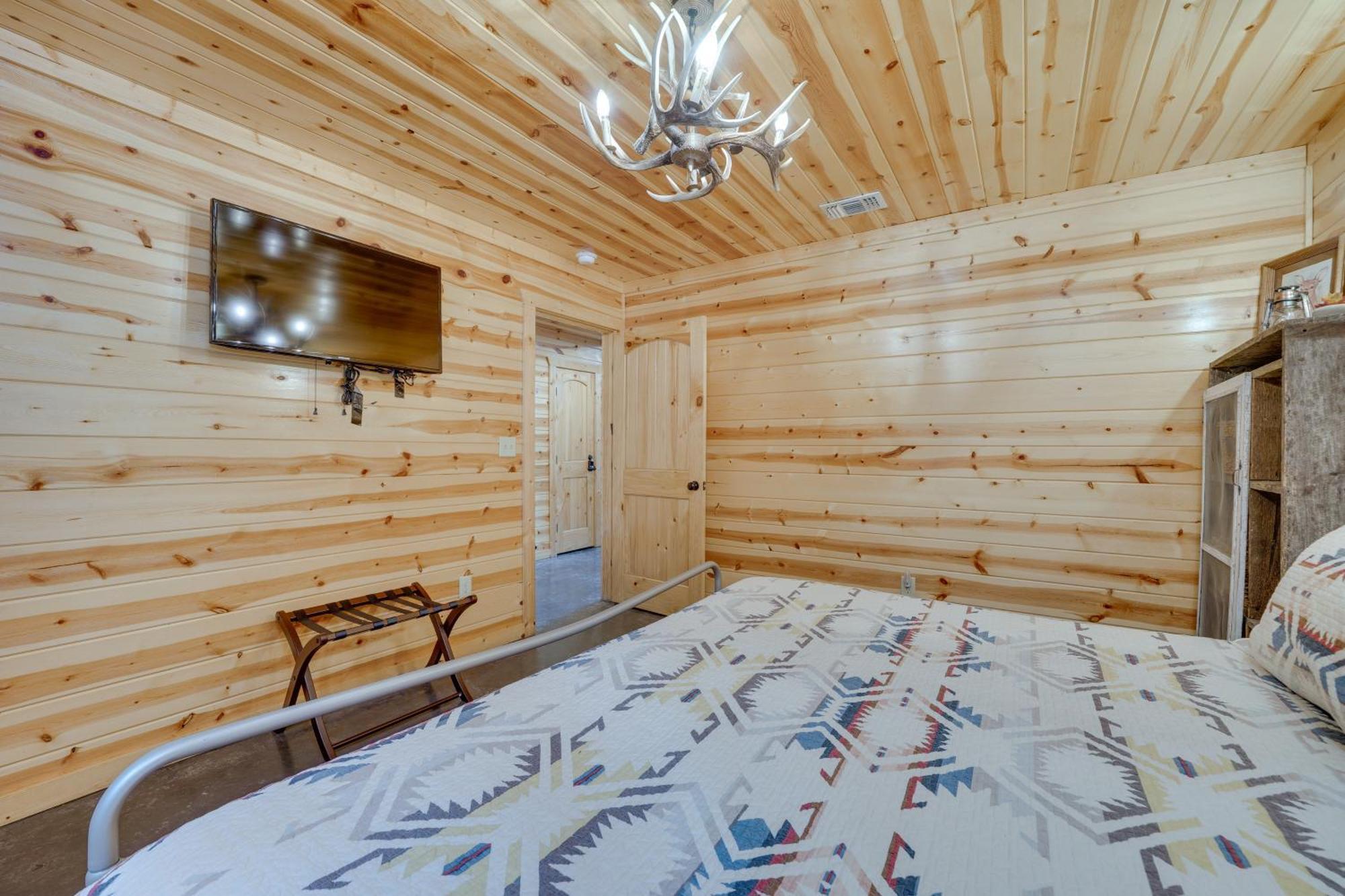 Penny Lane Lodge Broken Bow Cabin Less Than 6 Mi To Lake 外观 照片