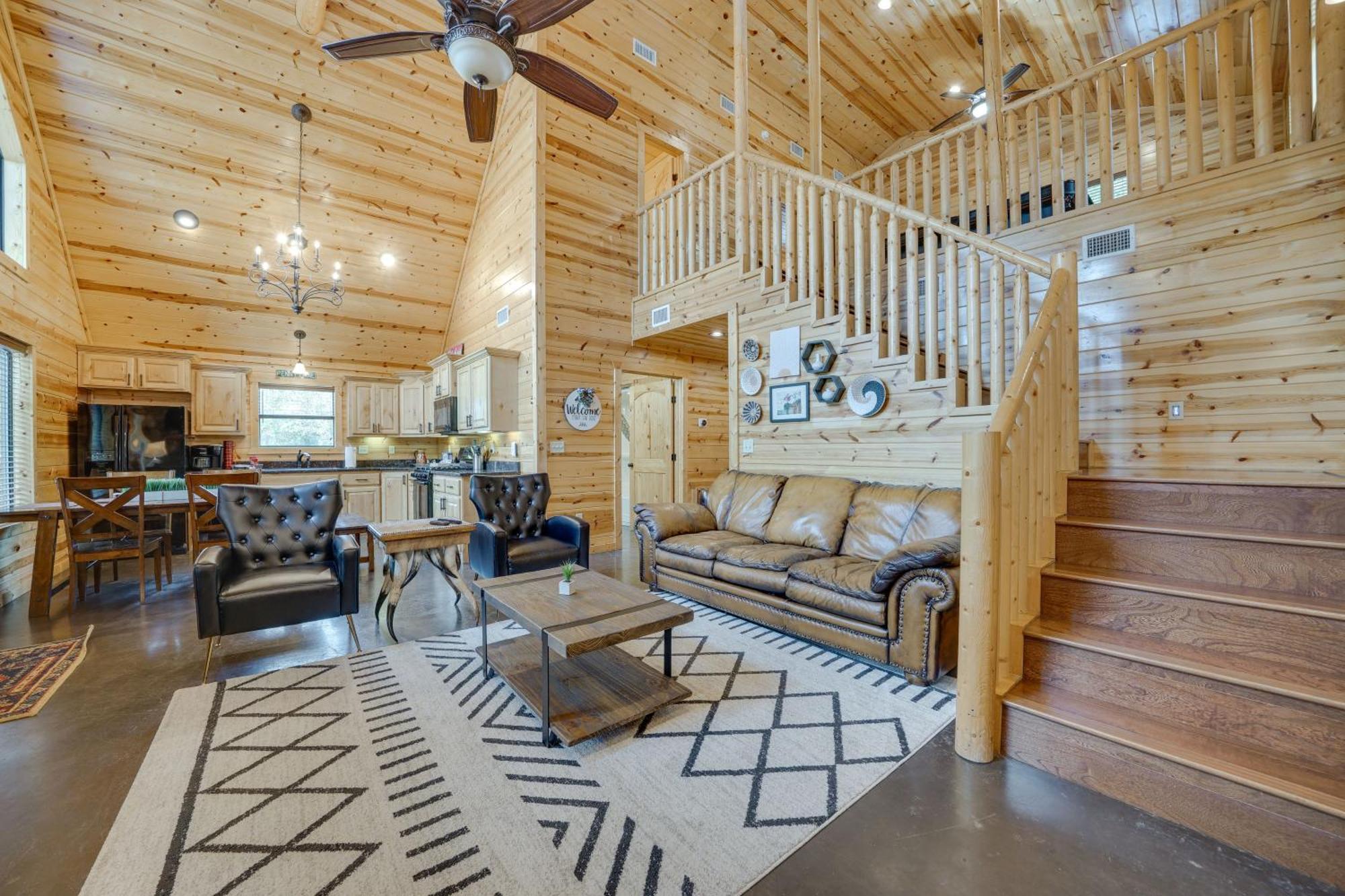 Penny Lane Lodge Broken Bow Cabin Less Than 6 Mi To Lake 外观 照片