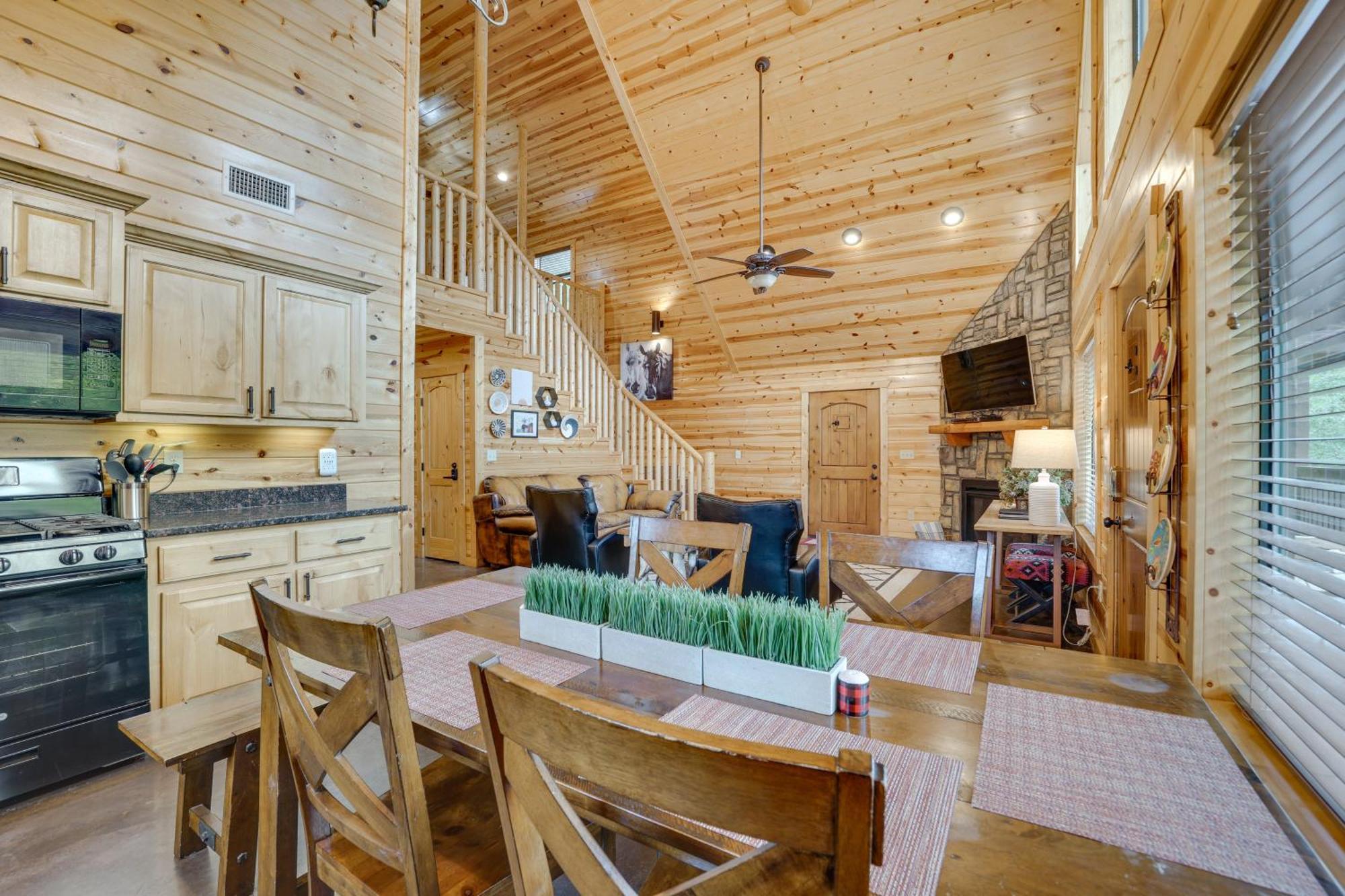 Penny Lane Lodge Broken Bow Cabin Less Than 6 Mi To Lake 外观 照片