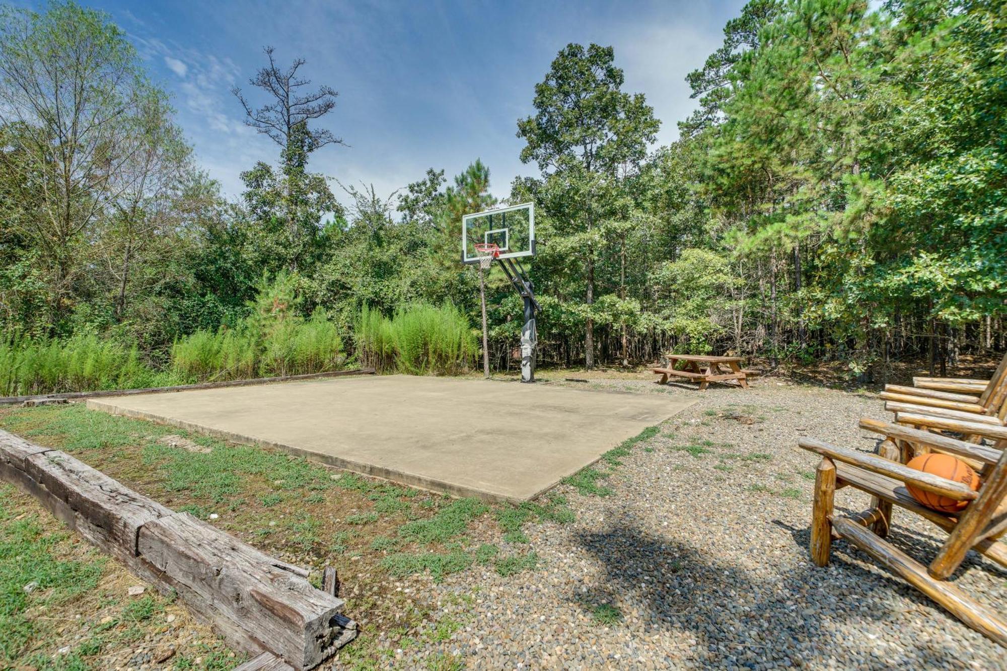 Penny Lane Lodge Broken Bow Cabin Less Than 6 Mi To Lake 外观 照片